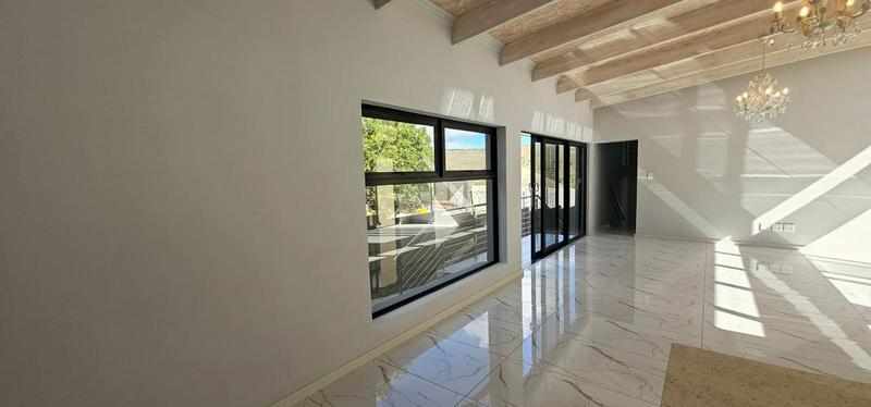 To Let 3 Bedroom Property for Rent in Hartenbos Heuwels Western Cape